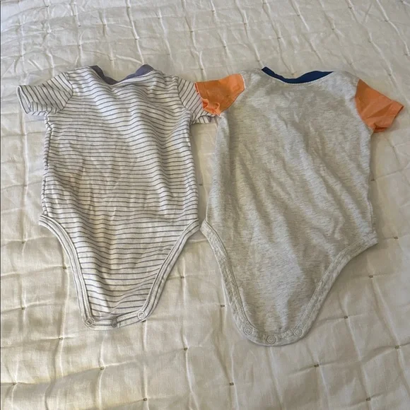 10 piece 12mo. Baby Boy Clothes short sleeve (042) - Picture 3 of 16